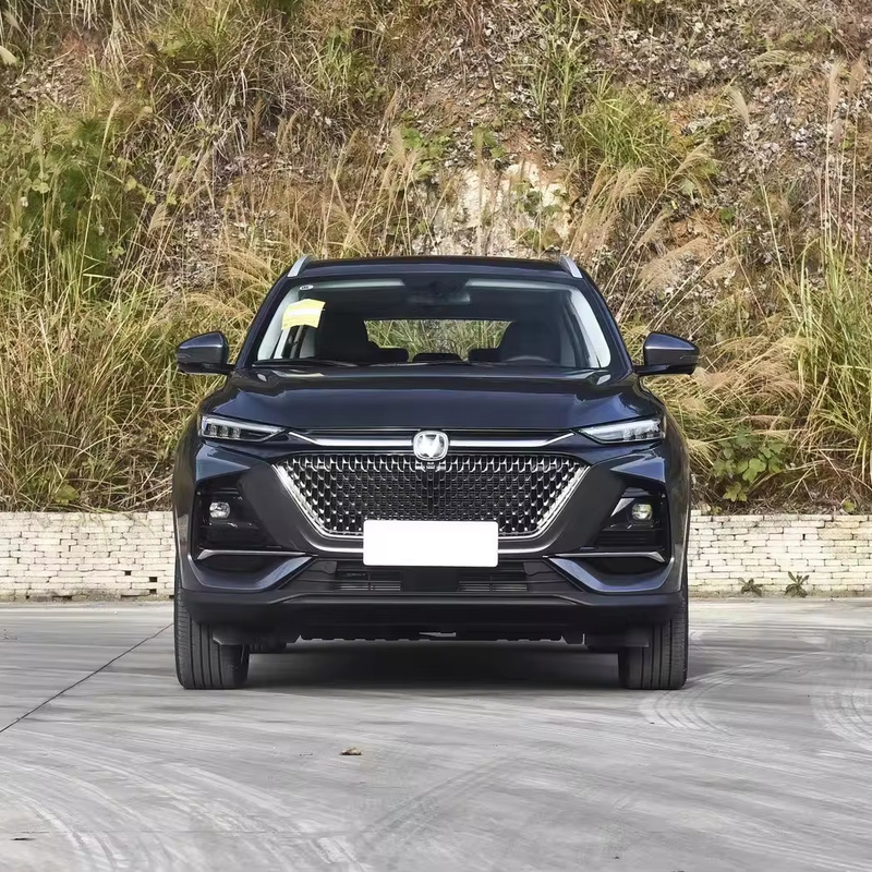 2024 Changan X7 Plus 7-zits benzine auto met 1.5T automatische topsnelheid van 190 KM/h
